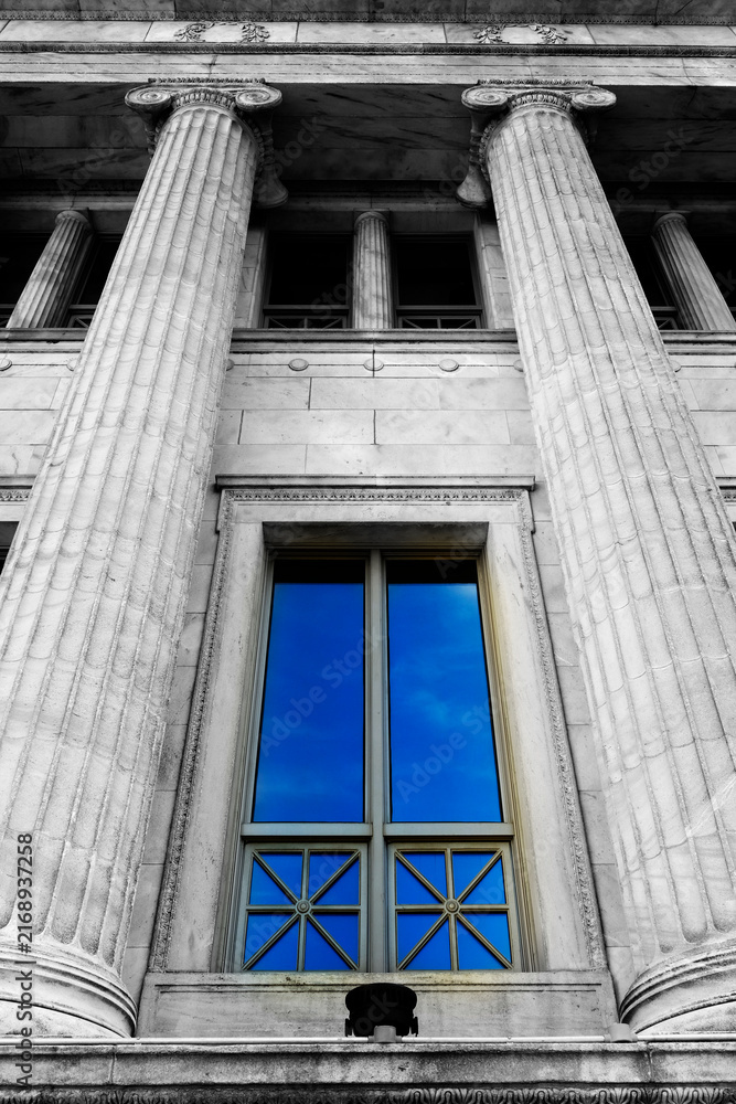 Naklejka premium Columns and Marble Pillars on Old Classic Building Court House Museum or Government Building