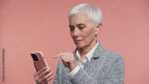 Happy Retiree Approves Mobile Pension Service