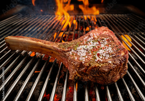 Tomahawk en barbacoa