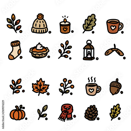 Autumn Doodle Collection – Cozy Fall Icons Set.Hand-drawn autumn doodle collection featuring cozy seasonal elements including leaves, beanie, candle, coffee mugs, pumpkin, pie, scarf, pine cone, lante