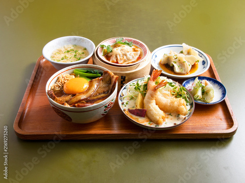本格中華のランチプレート
