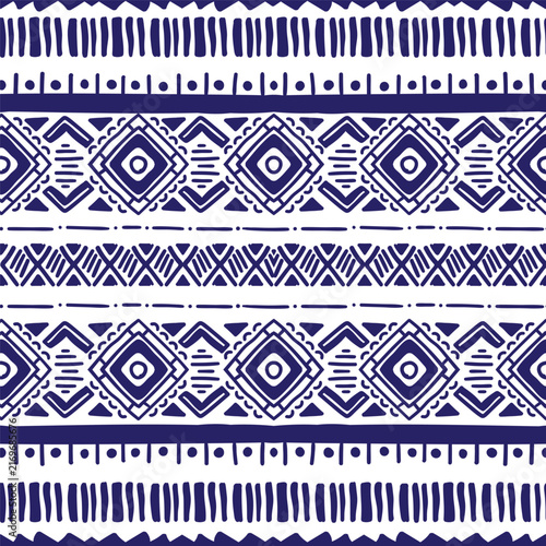 Folk geometric seamless pattern. Tribal motif. Mexican border vector background. Black and white zigzag stripe print 