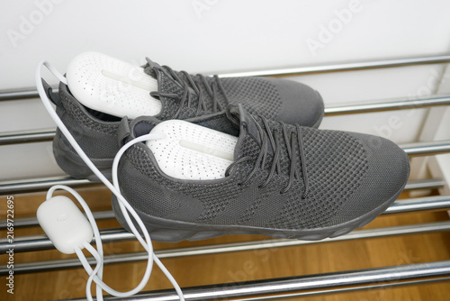 Фотография Electric shoes dryer