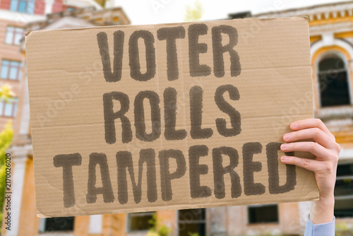 Foto "Voter rolls tampered" Election data altered to secure results