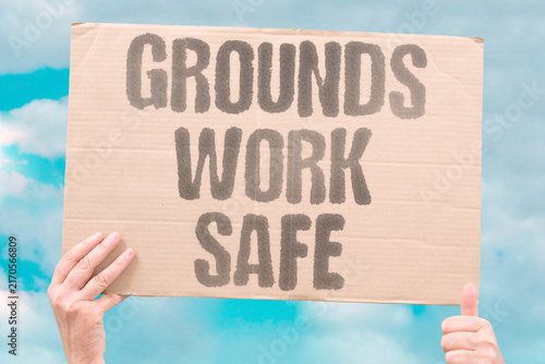 Quadro su tela "Grounds work safe" Grounds jobs stay safe from AI takeover