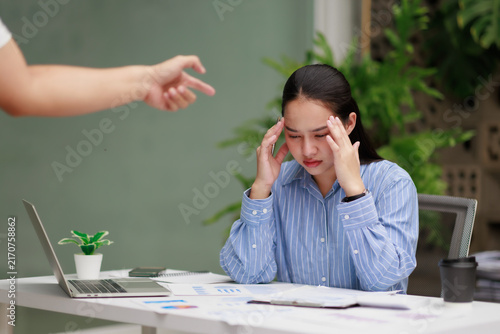 Obraz na plátně Businesswoman experiencing severe headache and workplace stress, feeling pressur