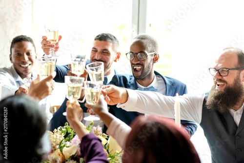Fotografía Joyful celebration with friends photo