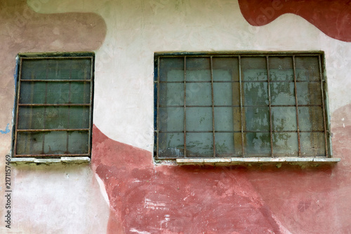 Canvastavla Windows of an old abandoned military building from the times of communism in Cze