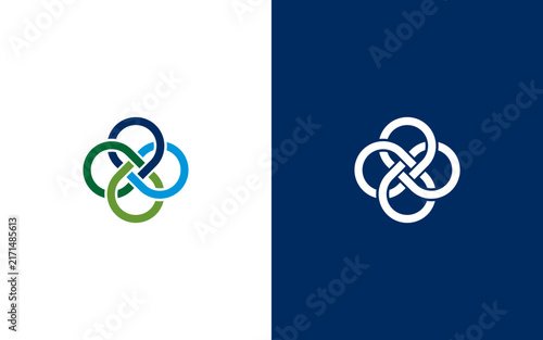 Abstract Overlapping Loop Infinity Logo Minimalist Geometric Vector Icon