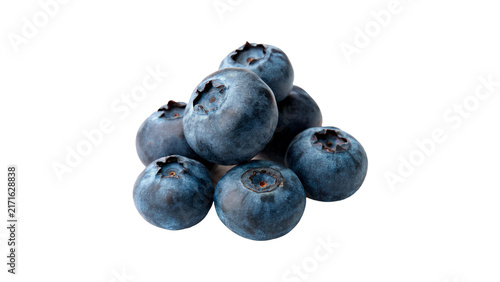 Foto Heap of fresh ripe organic blueberries raw healthy snack isolated on a white bac