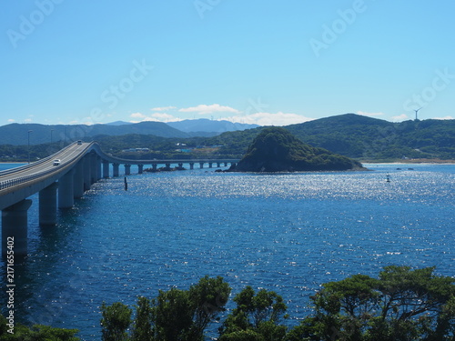 Fotografie 角島大橋と輝く海