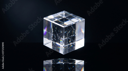 Plakat Crystal Geometric Forms Pristine Faceted Glass Objects