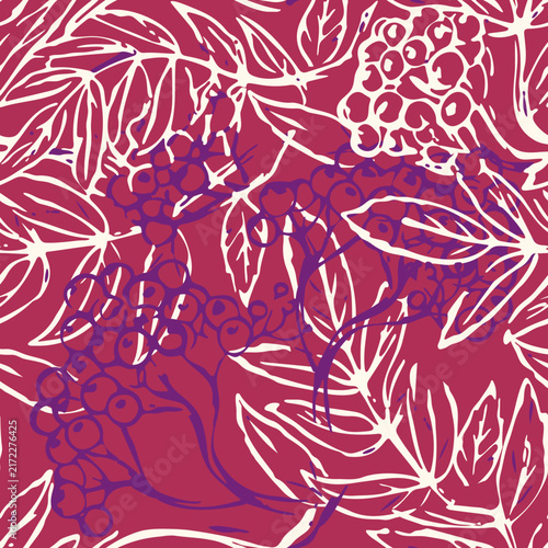 Seamless botanical pattern of hand-drawn Schinus molle peppertree berries and leaves with expressive brush strokes for textile, fabric, print.