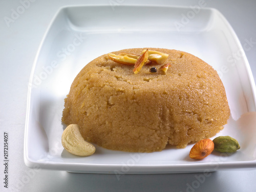 Konstfotografi semolina sweet halwa