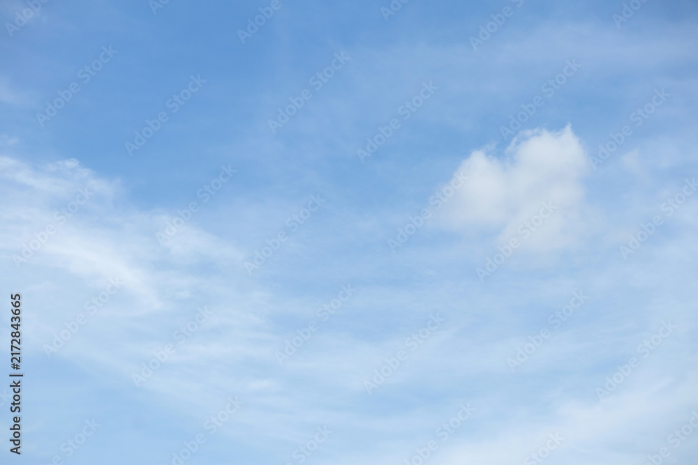 Obraz premium Beautiful blue sky with white clouds background