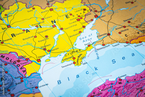 Fotografía Political map of Crimea peninsula surrounded by the Black Sea and the Sea of Azo