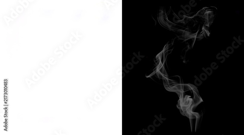 Foto Ethereal white smoke wisps on black background, realistic steam vapor trails, sw