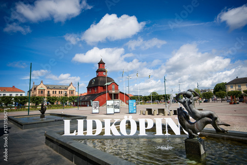 Fotografie Nya stadens torg and Old Town Hall in Lidköping, Sweden