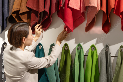カラーコーディネーター