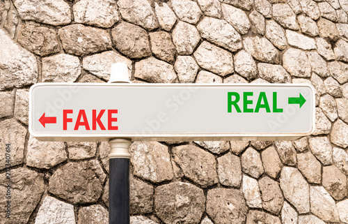 Obraz na plátne Real or fake words symbol