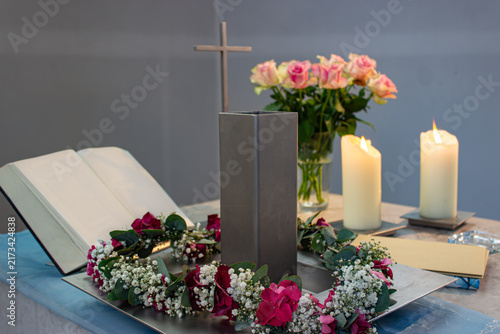 Fotografie A detailed horizontal interior lifestyle photograph showing a christian church a