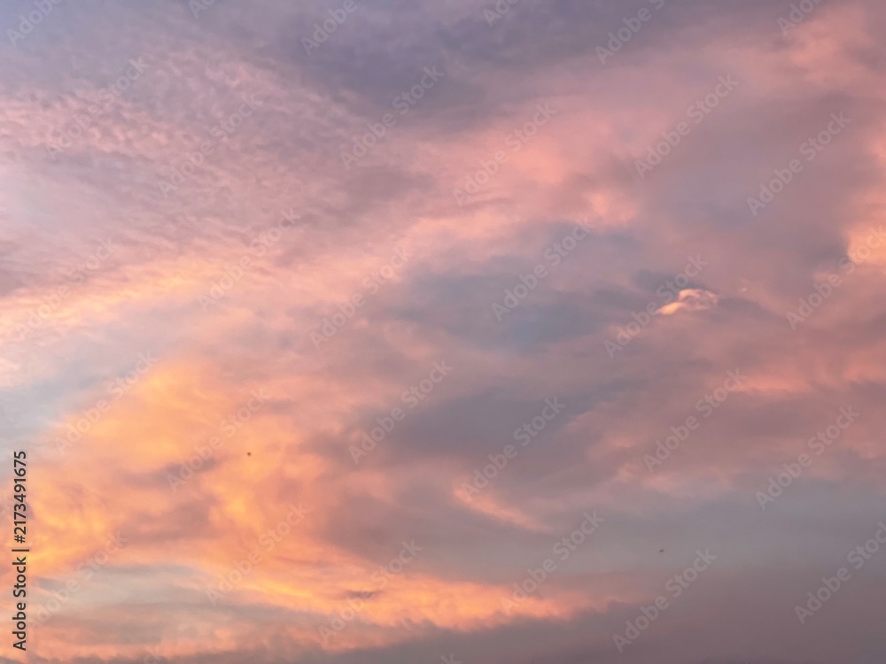 Fototapeta premium Pink Sky on a Breezy Relaxed Day