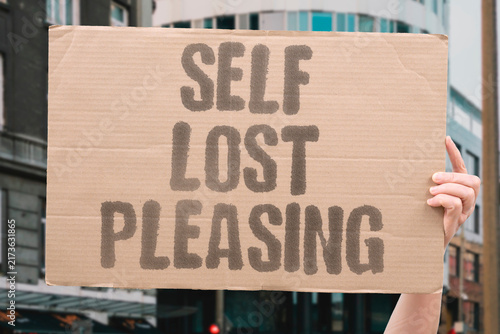 Cuadro en lienzo "Self lost pleasing" Accommodation erases personal identity