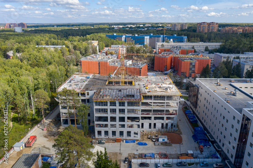 Cuadro en lienzo Aerial view of Novosibirsk State University and the construction of its new buil