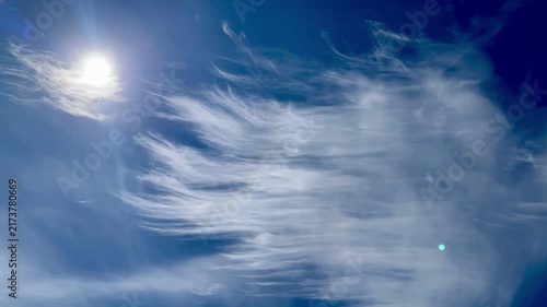 太陽と雲と青空の変化　タイムラプス