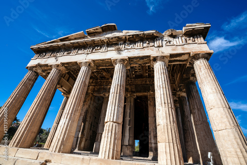 Cuadro en lienzo Temple of Hephaestus Doric Columns in Ancient Agora, Athens
