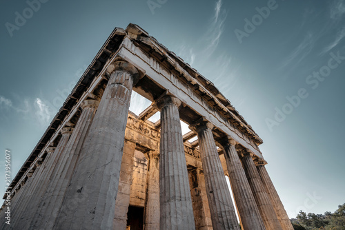 Cuadro en lienzo Temple of Hephaestus Corner View in Ancient Agora, Athens
