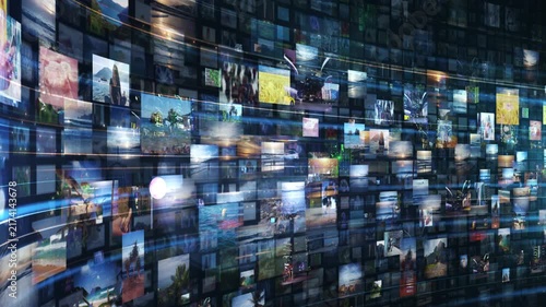 Streaming media contents in a digital data flow