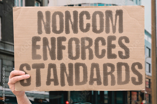 Canvastavla "Noncom enforces standards" Sergeants maintain discipline and unit excellence