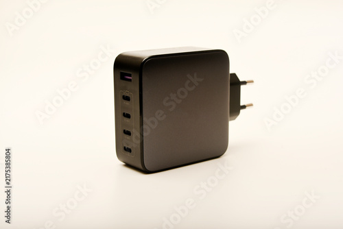 Fotografía Black power supply for a mobile device