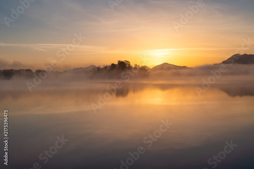 Sonnenaufgang am Staffelsee, Uffing, Oberbayern, Bayern, Deutschland, Europa