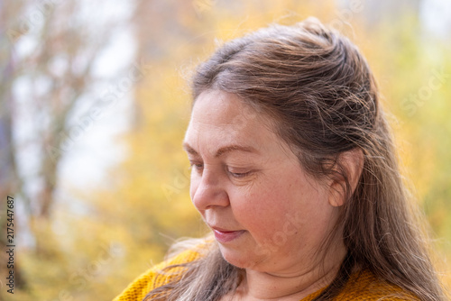 Fotografie annoyed mature woman with frustrated expression, Negative emotions, upset middle