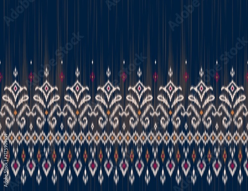 Bild auf Leinwand Hand-drawn Seamless Indigo Arch Floral Ikat Pattern for Kimono Hem