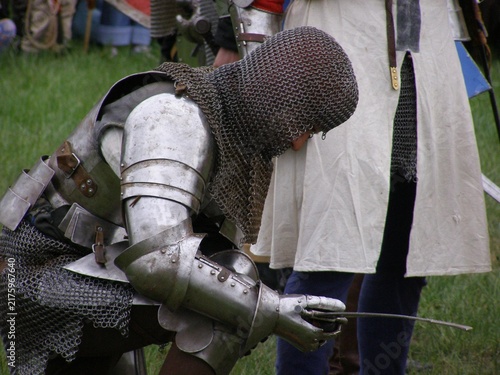 Canvastavla Medieval Knights in Brotherhood Armor