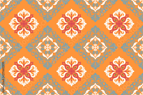 Seamless damask pattern background. Luxurious classic ornament in baroque style. Golden ornament design for wallpaper, textiles and luxury interior.