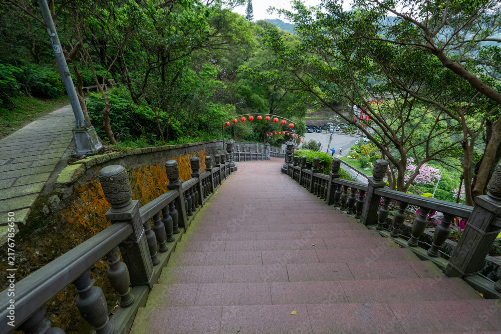 Obraz premium Bishanyan , a historic building in Taipei, Taiwan
