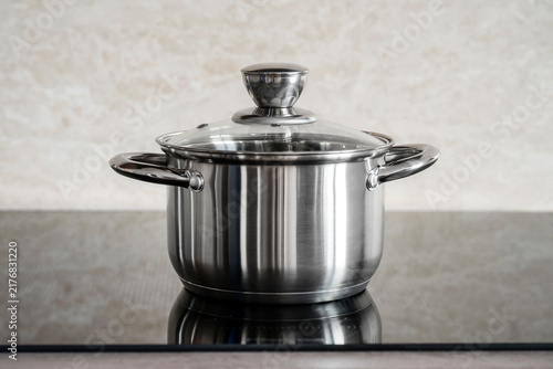 фотографія Pot on the stove.