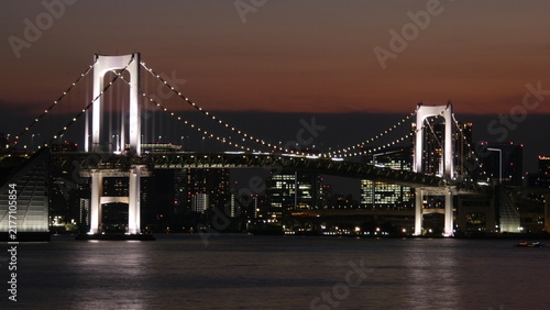 Canvas Print Night view of the Rainbow Bridge in Minato Ward, Tokyo.