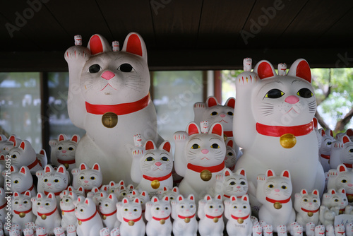 Fotografie Large collection of lucky cat figurines in Tokyo