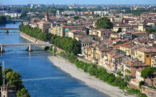 Obraz na plátně Panoramic view of Verona along the Adige river, Italy