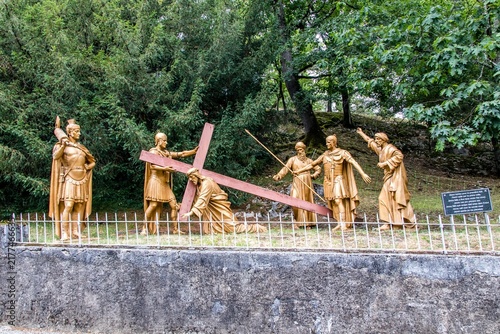 Lourdes, sanktuarium, droga krzyżowa