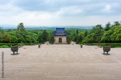 Fotografie Zhongshan Mausoleum Pavilion at Nanjing Scenic Spot, China