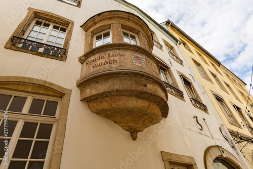 Canvastavla The building features an ornate stone balcony carved with Luxembourg’s national