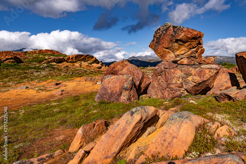 Foto A beautiful orange rock formations in sunny day