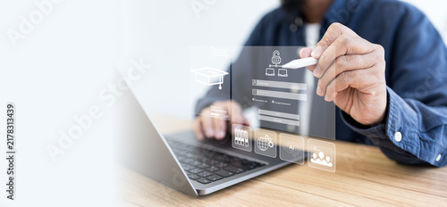 Foto Smart education interface guides student through online login steps requiring co