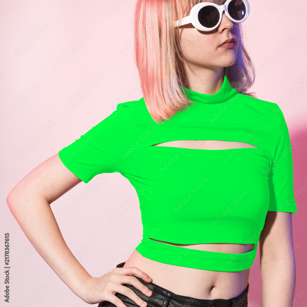 Obraz premium Trendy fashion with bold colors, suitable as mockup